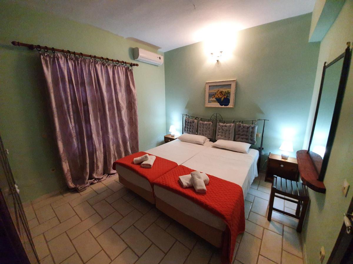 Villa Georgia Acharavi  Luaran gambar