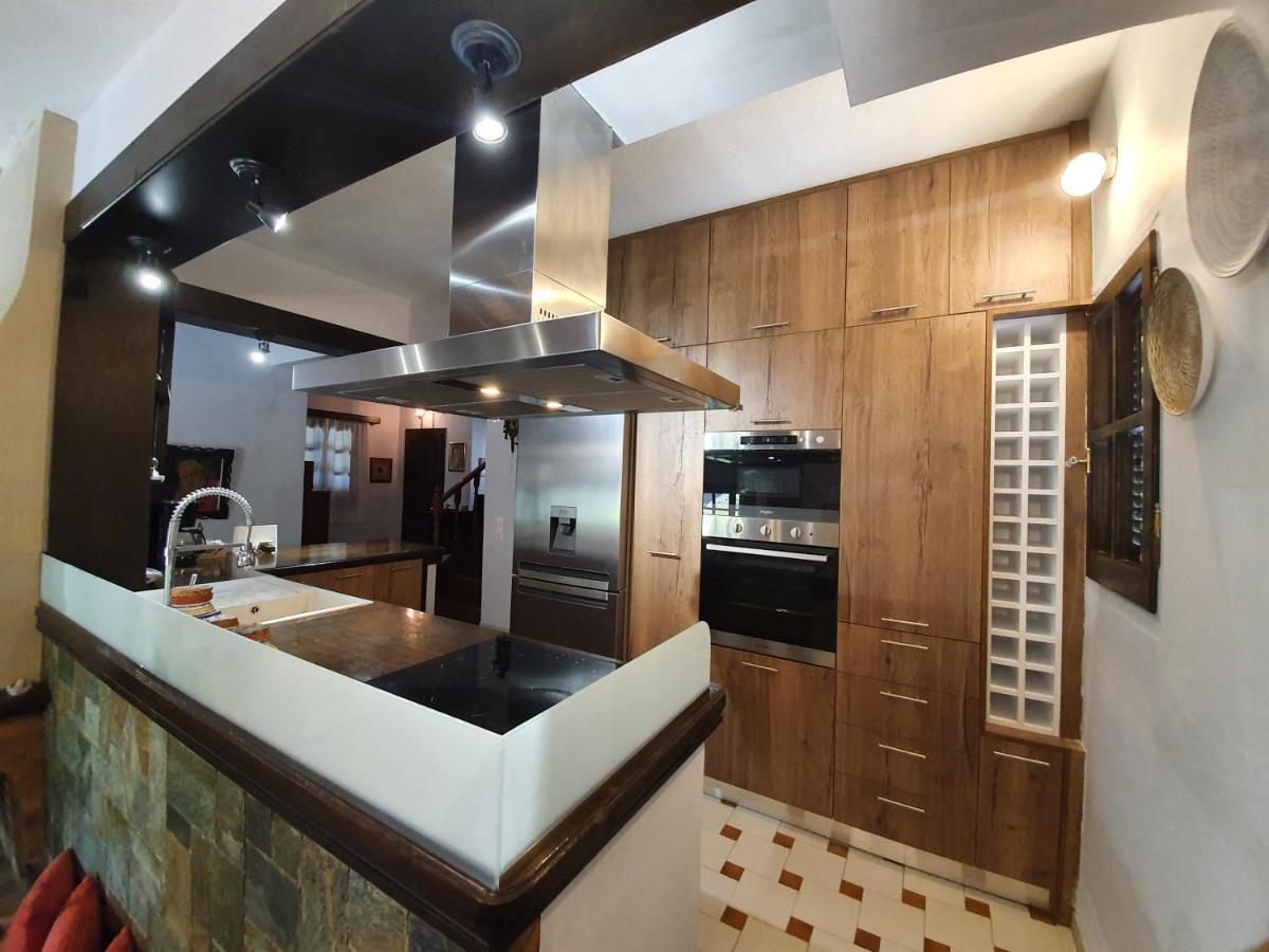 Villa Georgia Acharavi  Luaran gambar